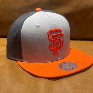 Mitchell & Ness | SF Giants Ball Cap - Snapback in Orange, Black and Gray